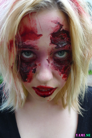 Illustration for article titled From Left 4 Dead to Resident Evil, This Lady Loves Zombies